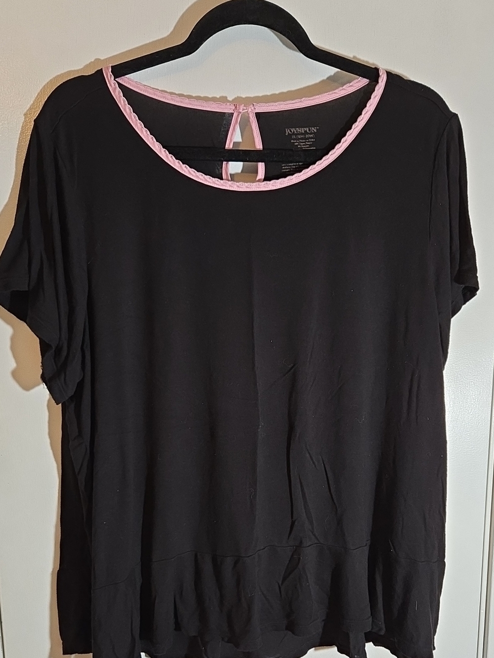 Joyspun Black Short Sleeve Tee with Pink Trim